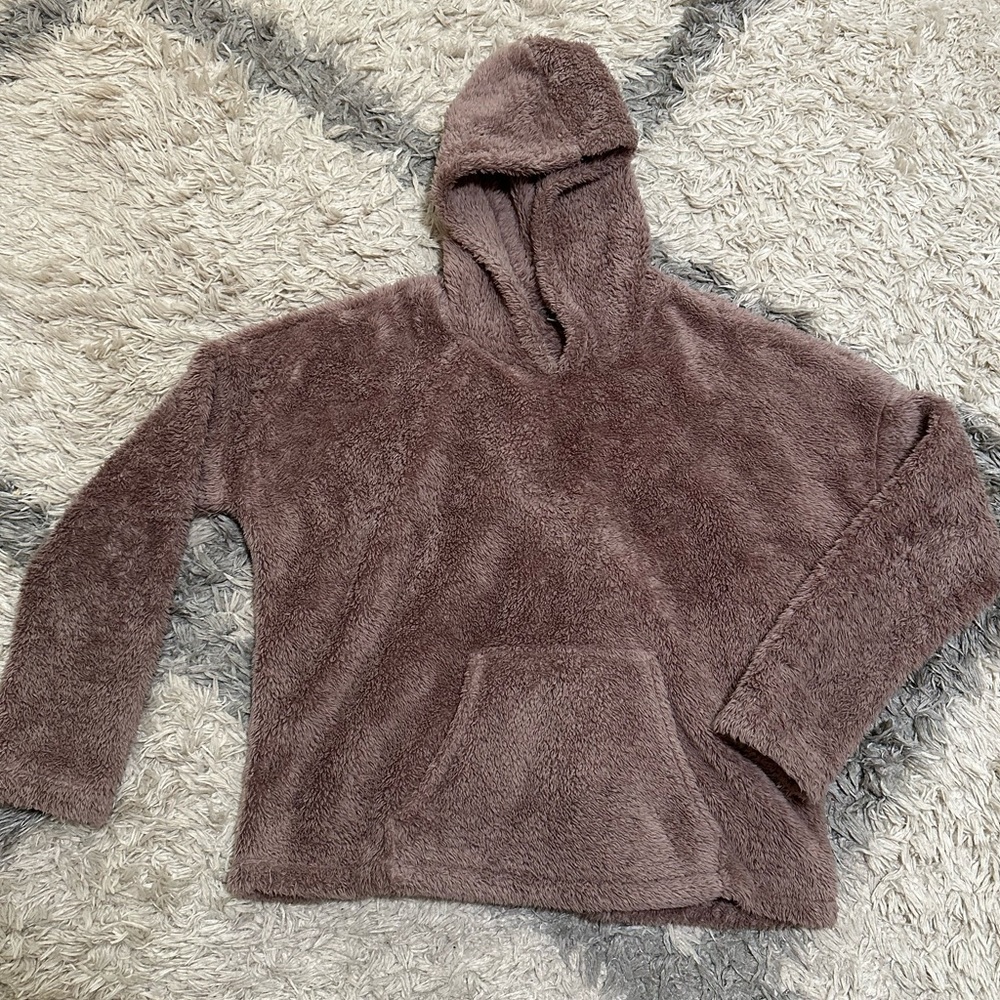 Plush, mauve Charlotte Russe sweatshirt (lightly worn)